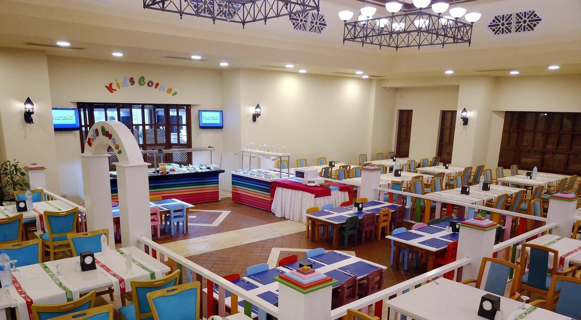 Salamis Bay Conti Hotel Agios Sergios Kültér fotó